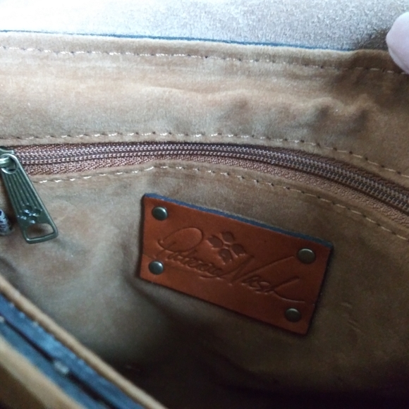 NWT PATRICIA NASH BALLURI LEATHER CROSSBODY BAG - Picture 6 of 9